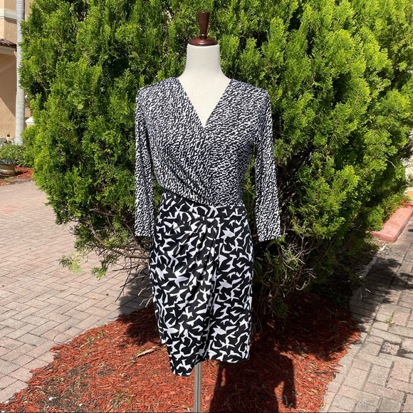 Diane Von Furstenberg Melodi Silk Jersey Surplice Neck Dress - Picture 2 of 9